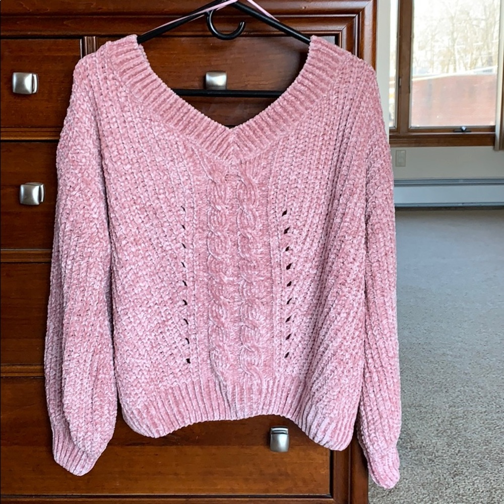 Honey Punch chenille chunky v-back sweater - size Small.